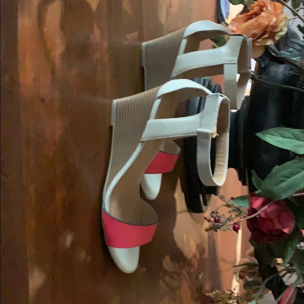 Heals - Picture 2 of 3